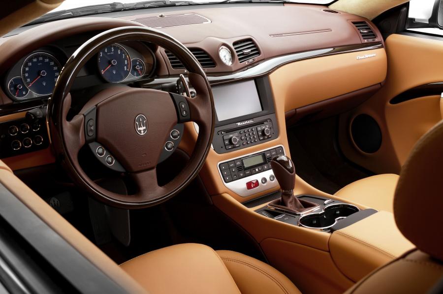  Maserati GranTurismo 2007 года  (фото 20 из 240)